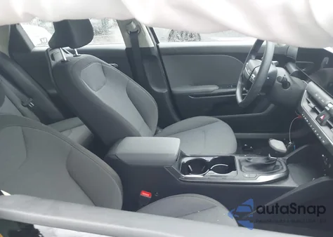 2025 Kia K4 Lxs from USA, damaged, VIN 3KPFT4DE7SE005141